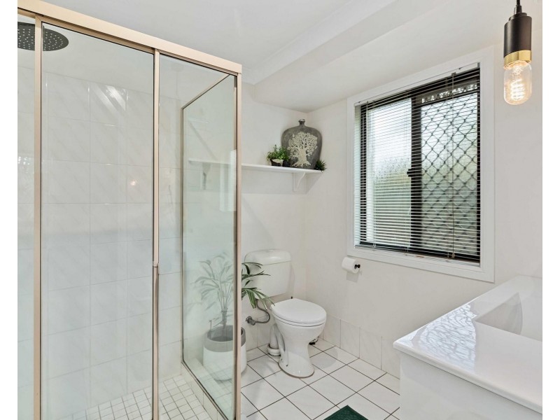 69 Dunlin Drive, Burleigh Waters QLD 4220