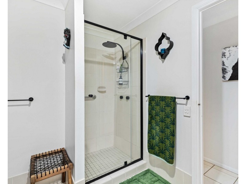 69 Dunlin Drive, Burleigh Waters QLD 4220