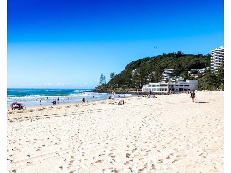 69 Dunlin Drive, Burleigh Waters QLD 4220