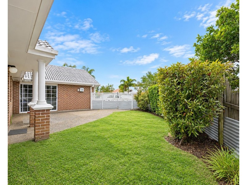 22A Waterdown Drive, Elanora QLD 4221