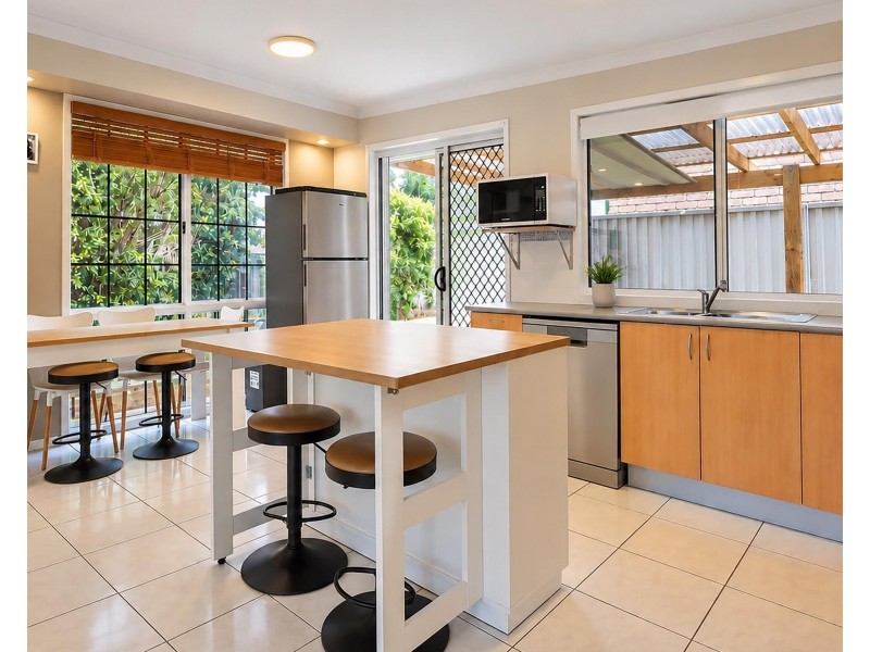 22A Waterdown Drive, Elanora QLD 4221
