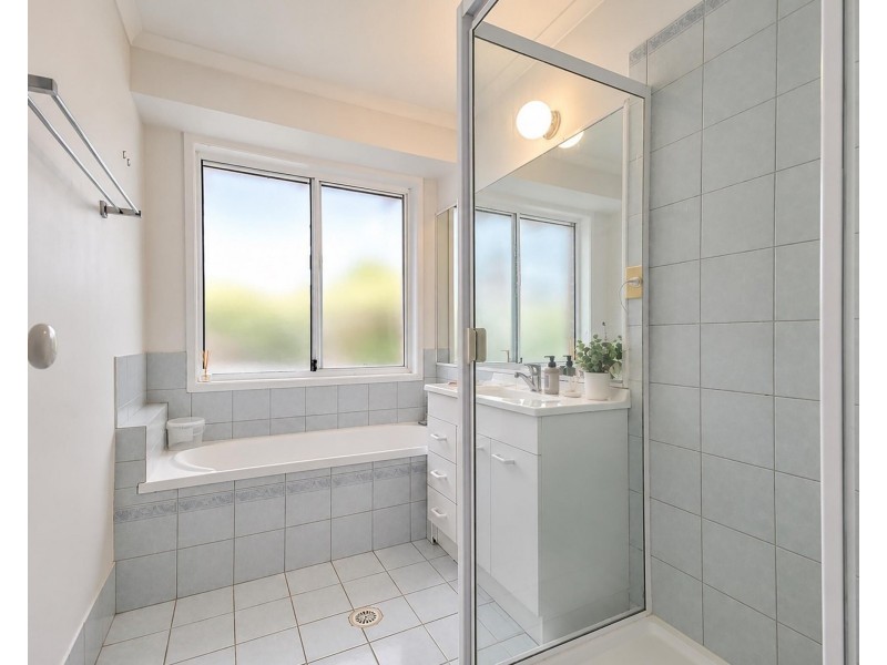 22A Waterdown Drive, Elanora QLD 4221
