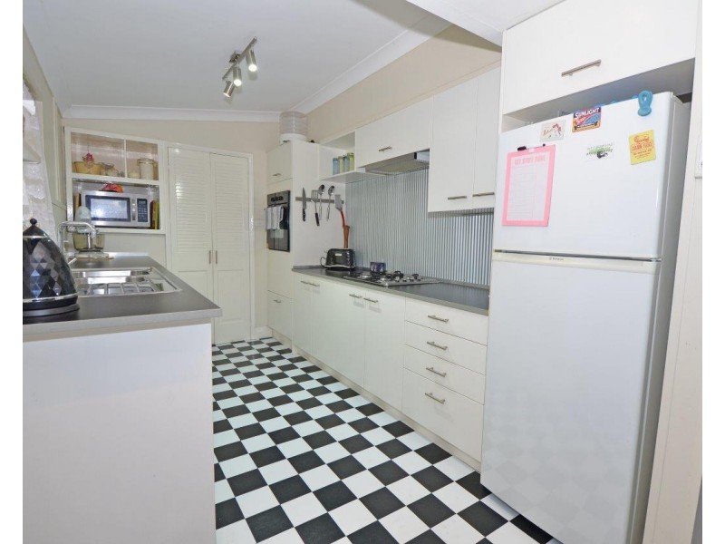 8 Station Street, Johns River NSW 2443