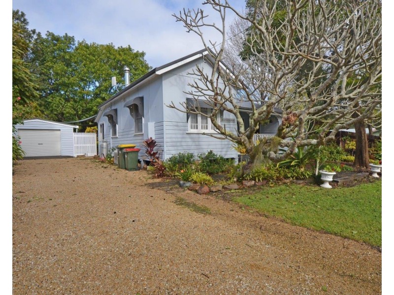 8 Station Street, Johns River NSW 2443