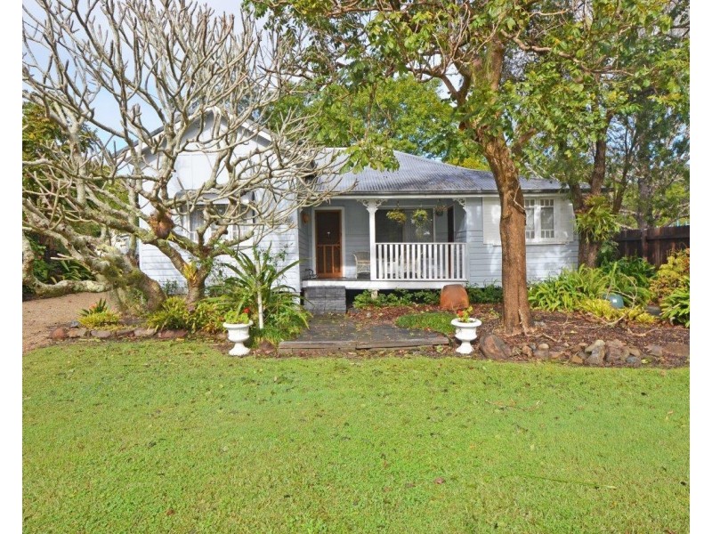 8 Station Street, Johns River NSW 2443