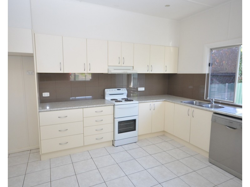 27 Bain Street, Wauchope NSW 2446