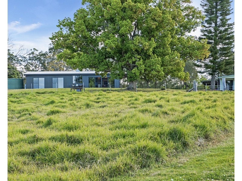 115 West Frazers Creek Road, Frazers Creek NSW 2446