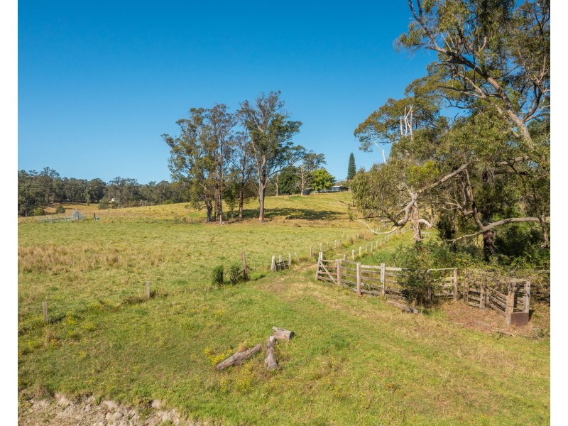 115 West Frazers Creek Road, Frazers Creek NSW 2446