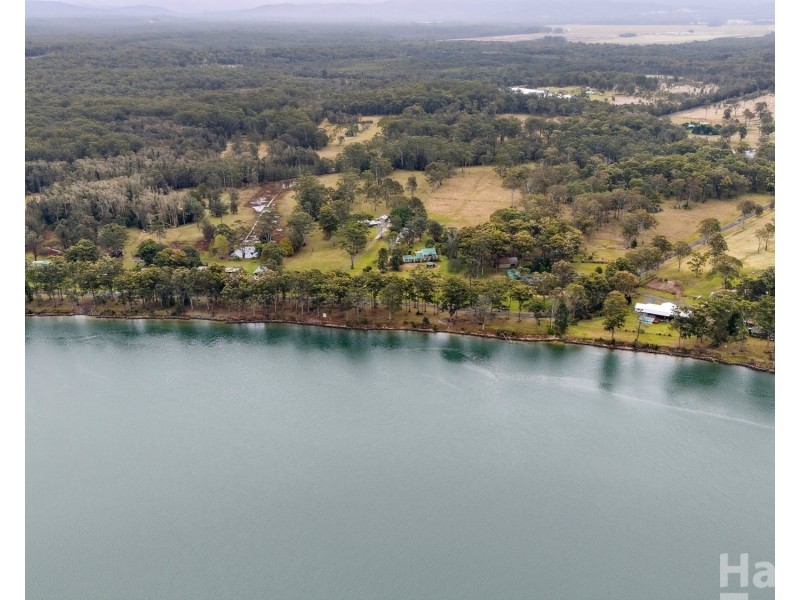 58 McMillan Drive, Blackmans Point NSW 2444