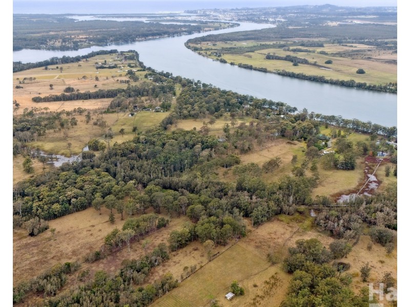 58 McMillan Drive, Blackmans Point NSW 2444