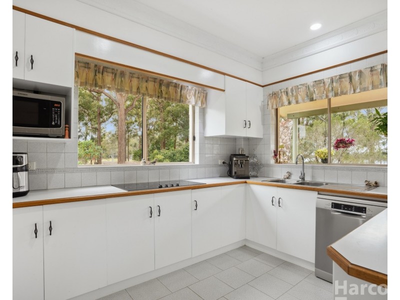 58 McMillan Drive, Blackmans Point NSW 2444