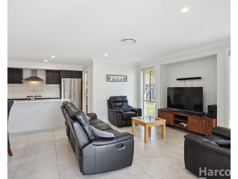 8 Leaders Way, Wauchope NSW 2446