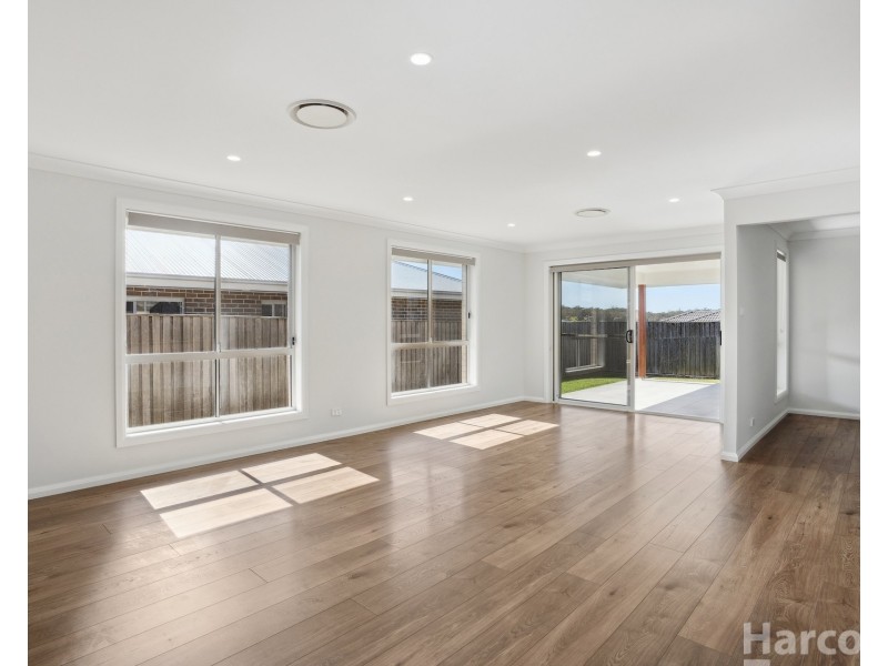 7 Marchment Street, Thrumster NSW 2444