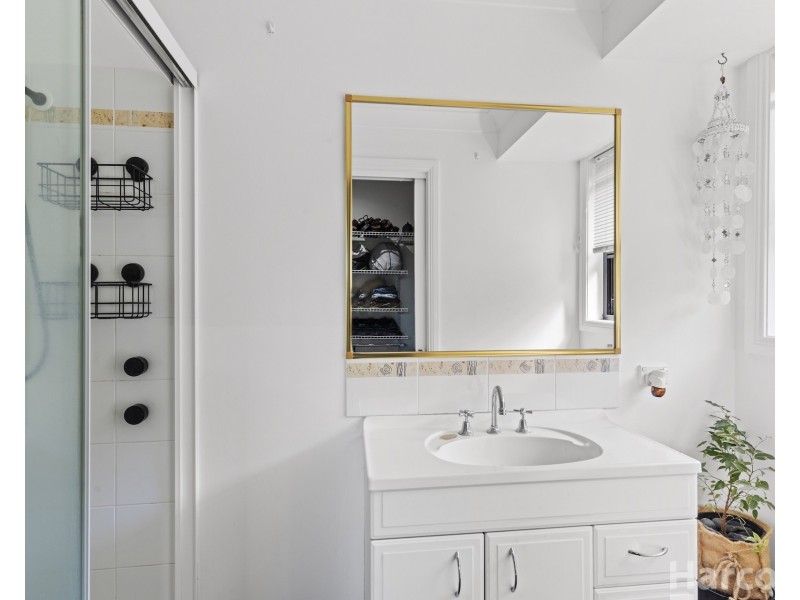 13 Yarrat Place, Wauchope NSW 2446