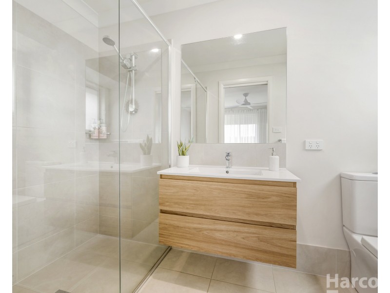 2 Marchment Street, Thrumster NSW 2444