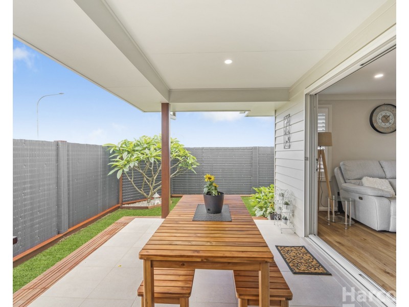 2 Marchment Street, Thrumster NSW 2444