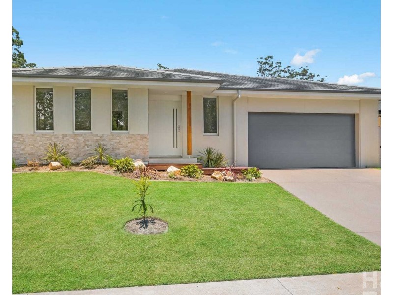 3 Strathallan Terrace, Thrumster NSW 2444