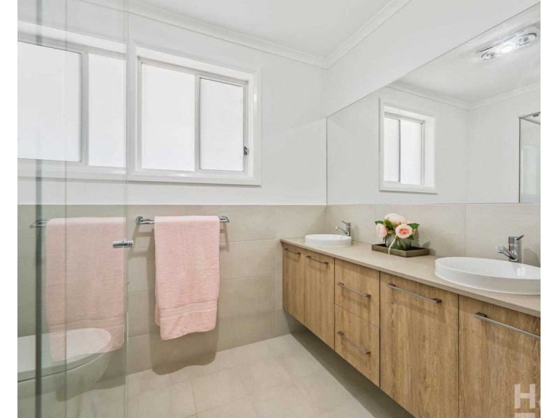 3 Strathallan Terrace, Thrumster NSW 2444