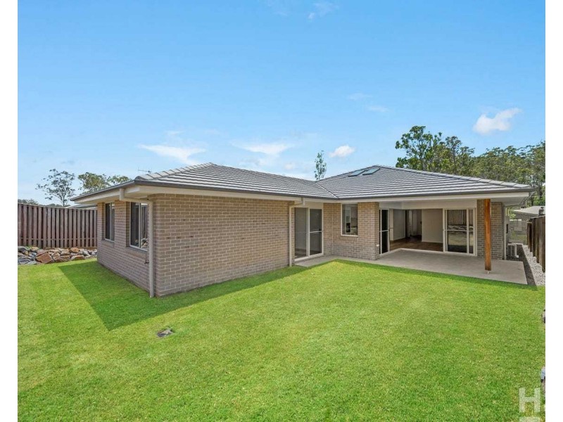 3 Strathallan Terrace, Thrumster NSW 2444