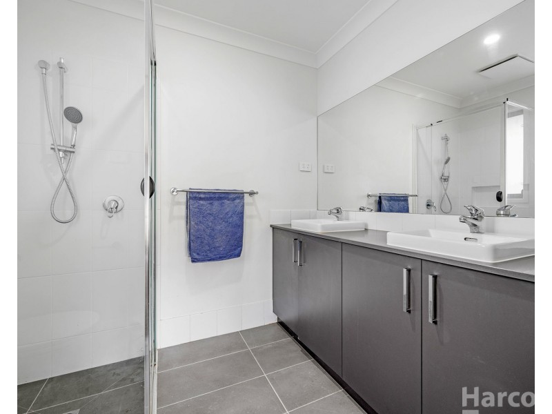 12 Strathallan Terrace, Thrumster NSW 2444