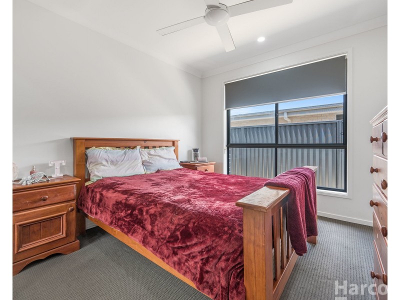 12 Strathallan Terrace, Thrumster NSW 2444