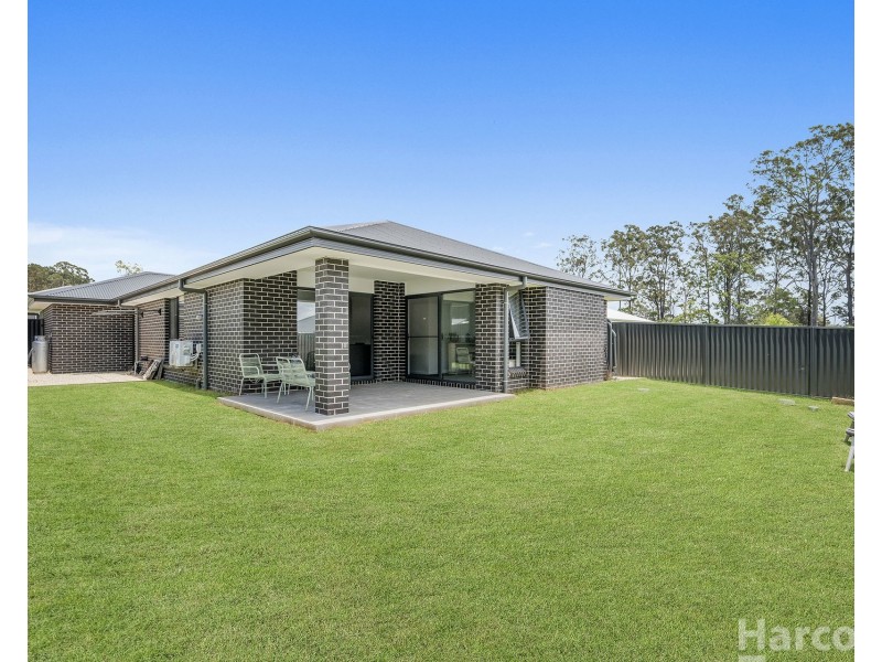 12 Strathallan Terrace, Thrumster NSW 2444