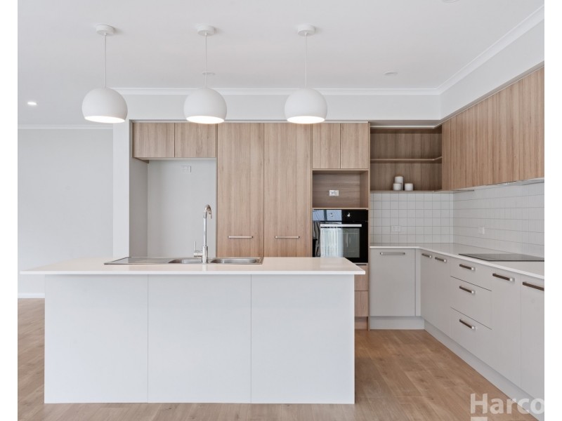 27 Strathallan Terrace, Thrumster NSW 2444