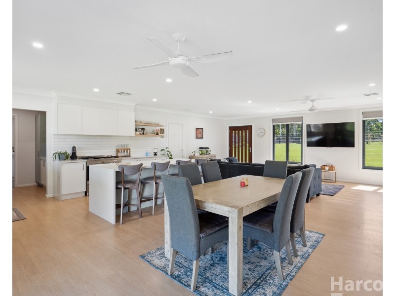 40 Kittyhawk Place, Beechwood NSW 2446