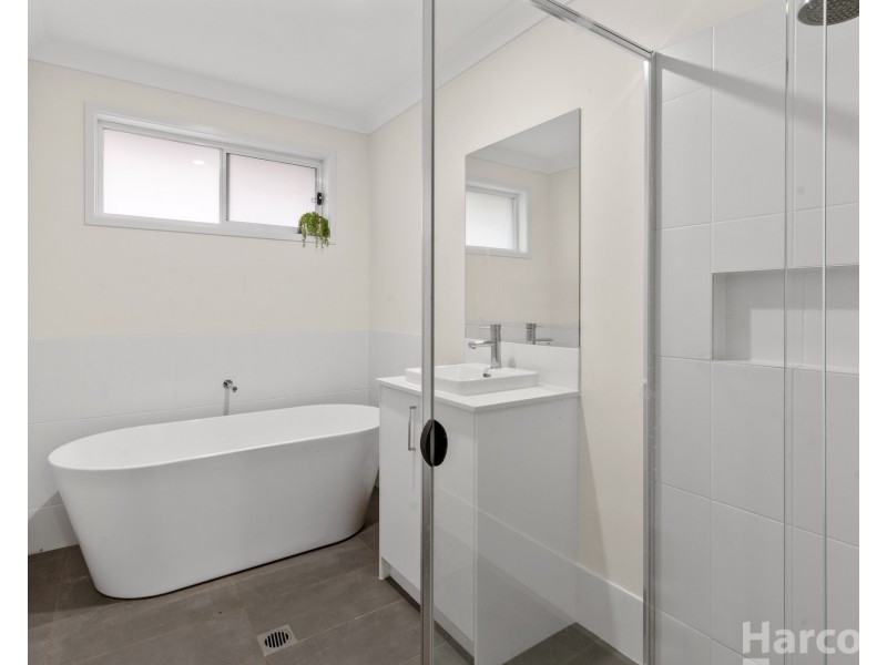 25 Tiger Quoll Drive, Lake Cathie NSW 2445