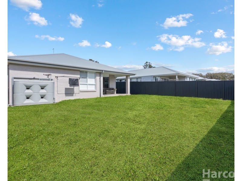 25 Tiger Quoll Drive, Lake Cathie NSW 2445