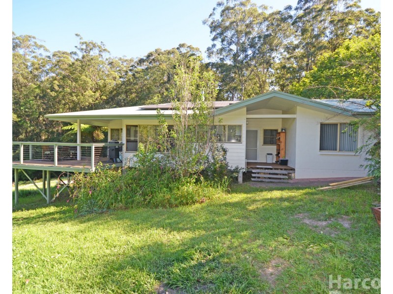 137 Browns Road, Yarrahapinni NSW 2441