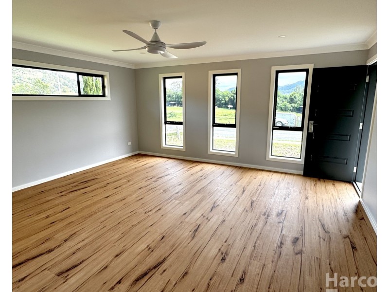 5049 Oxley Highway, Long Flat NSW 2446