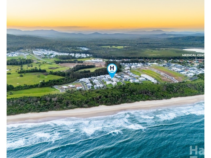 12 Waterside Way, Lake Cathie NSW 2445