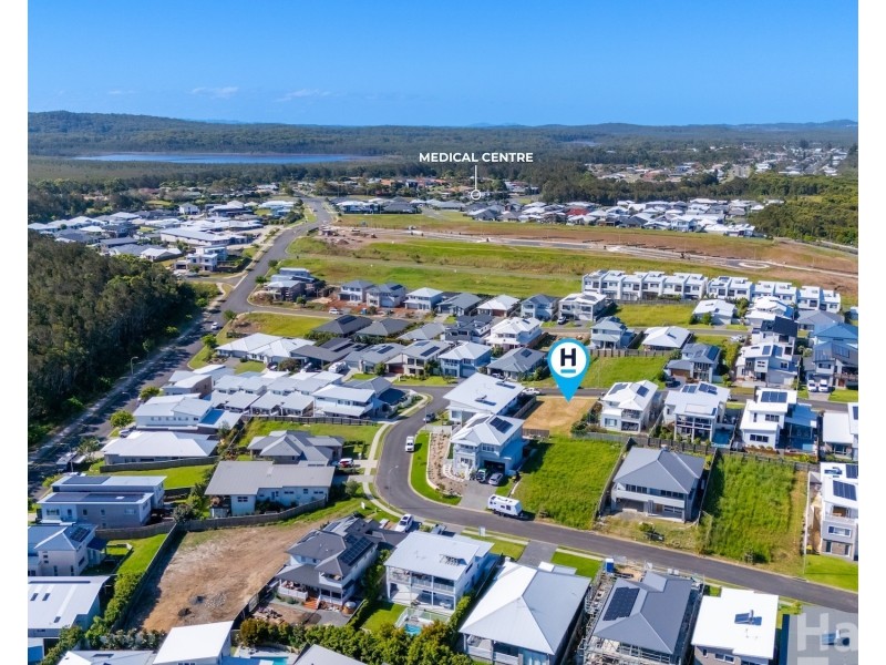 12 Waterside Way, Lake Cathie NSW 2445