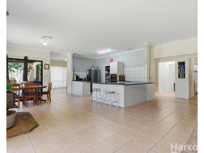 120 McMillan Drive, Blackmans Point NSW 2444