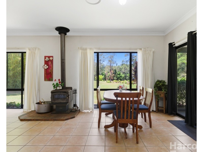 120 McMillan Drive, Blackmans Point NSW 2444