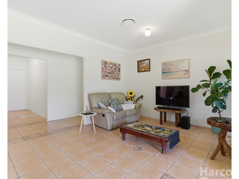120 McMillan Drive, Blackmans Point NSW 2444