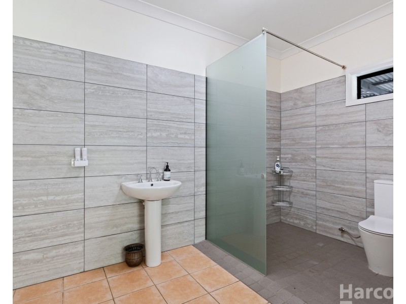 120 McMillan Drive, Blackmans Point NSW 2444