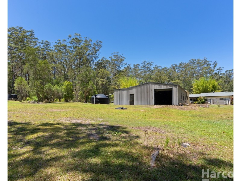 120 McMillan Drive, Blackmans Point NSW 2444