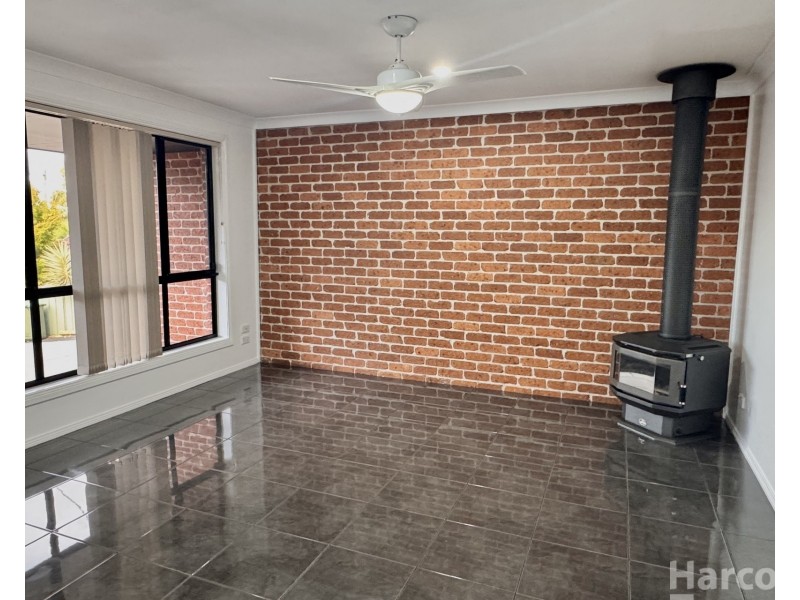 13 Yarrat Place, Wauchope NSW 2446