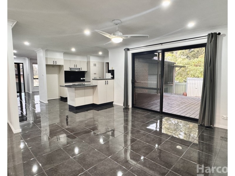 13 Yarrat Place, Wauchope NSW 2446