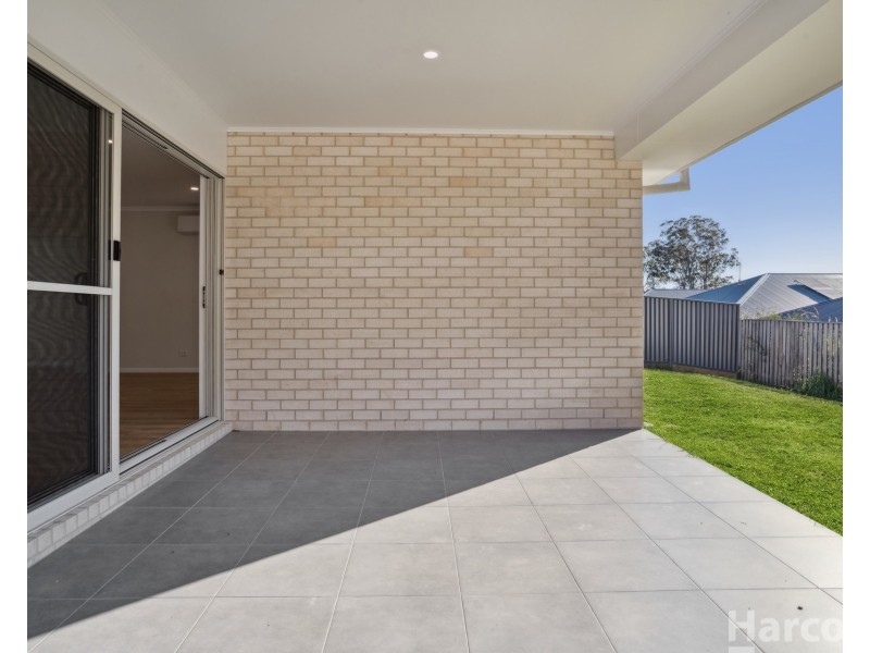 31 Strathallan Terrace, Thrumster NSW 2444
