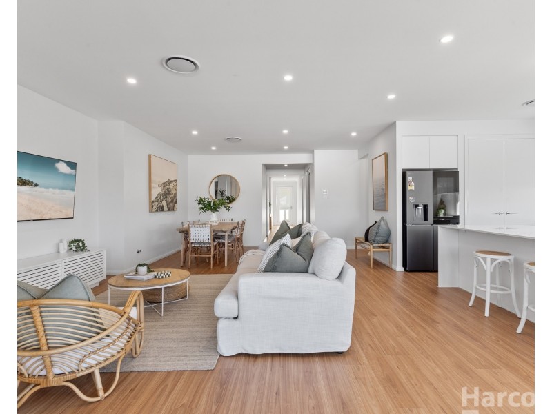 21 Farmstead Avenue, Thrumster NSW 2444