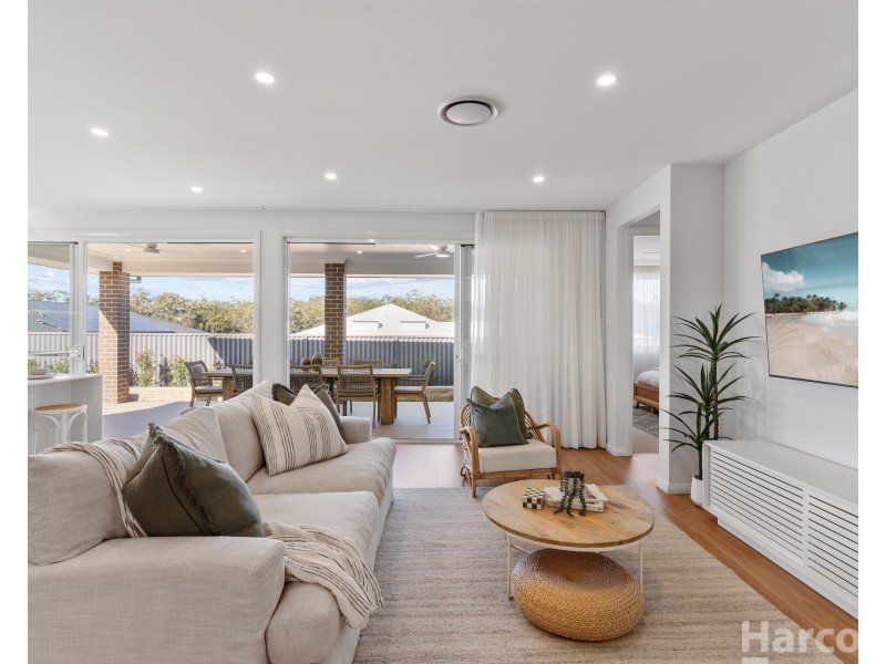 21 Farmstead Avenue, Thrumster NSW 2444