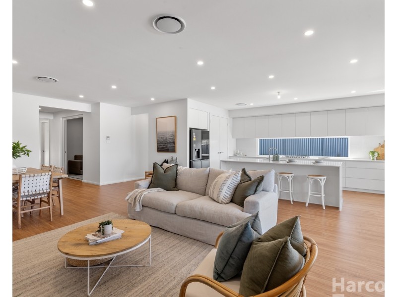 21 Farmstead Avenue, Thrumster NSW 2444