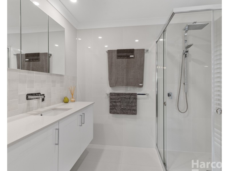 33 Forest Oak Road, King Creek NSW 2446