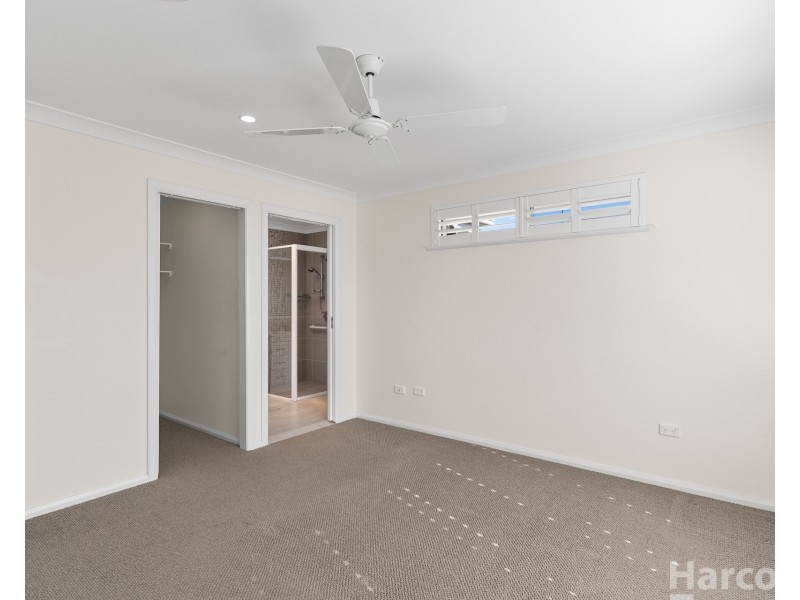 24 Grenadines Way, Bonny Hills NSW 2445