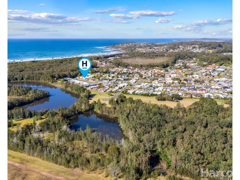 24 Grenadines Way, Bonny Hills NSW 2445