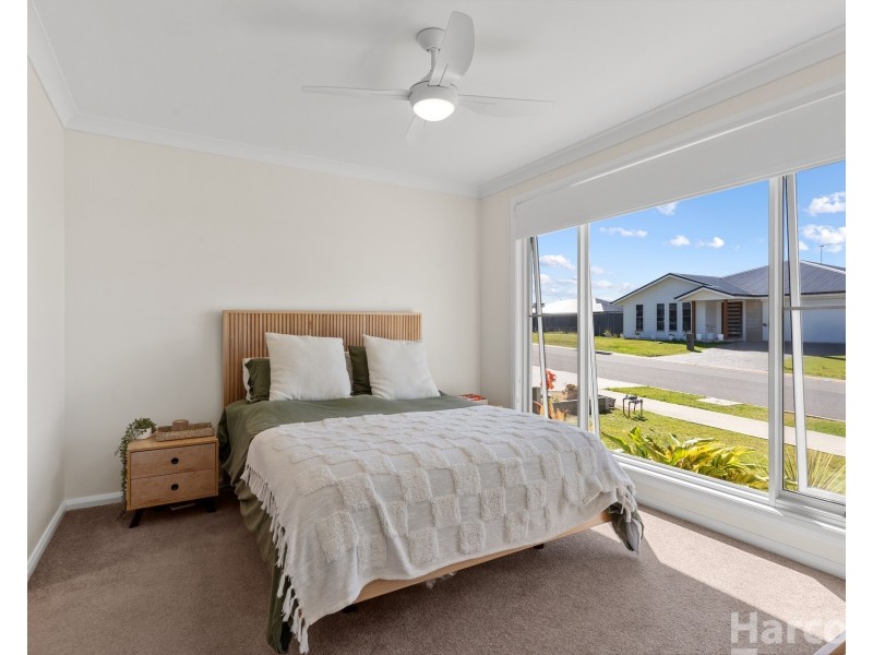 10 Mare Avenue, Thrumster NSW 2444