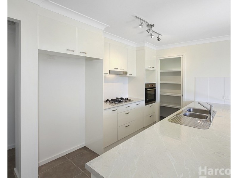 18 Lincoln Road, Port Macquarie NSW 2444